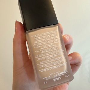 Chanel Ultra Le Teint B10